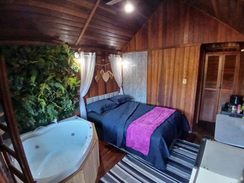 Nazare Paulista Apartment | Cabana do Lago com Jacuzzi
