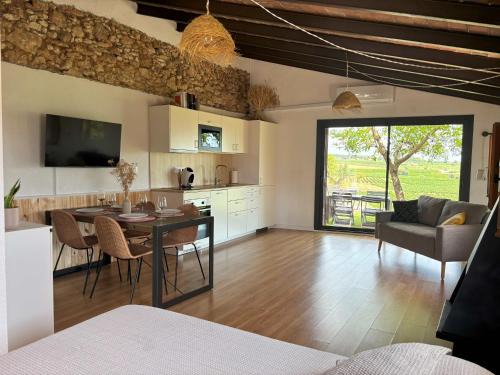 Sant Jaume dels Domenys Apartment | Cabernet Rural