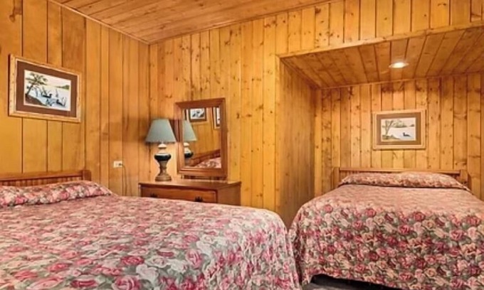 Pine River Apartment | Cabin 5 at Heaths Resort