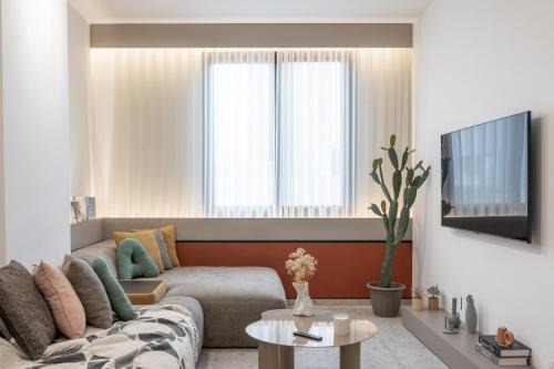 Gemmayzeh Apartment | Cactus 1 BR apartment in Gemmayze
