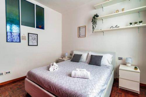 Magenta Apartment | Cadorna's Nest - Cozy and Central