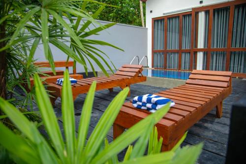 Hikkaduwa Ski Chalet | Calm Side Villa Hikkaduwa