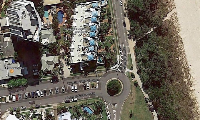 Maroochydore Apartment | Camargue Beachfront Apartments