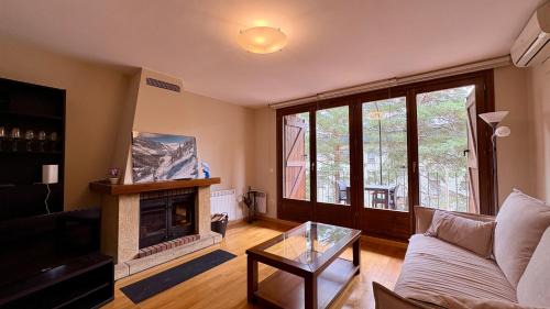 Villanua Apartment | Campanal de Izas