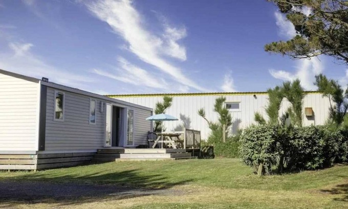 Kerroch House | Camping 3 étoiles - Piscine - eehgii