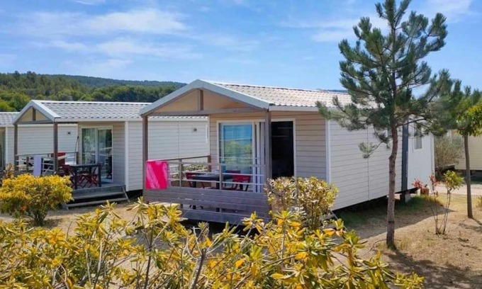 Saint-Mitre-les-Remparts Other | Camping 3 étoiles - Piscine - ccbaega