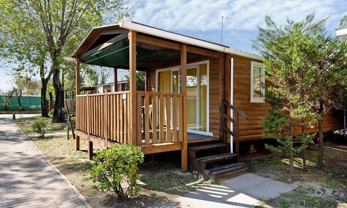 Chioggia RV Rental | Camping "Grande Italia Vulcano 6" with Sea View