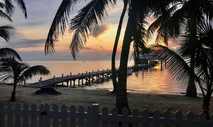 San Pedro Cottage | * Camping over Caribbean Sea at the Dock House *