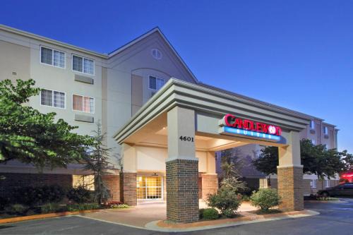 Rogers Hotel | Candlewood Suites Rogers-Bentonville by IHG