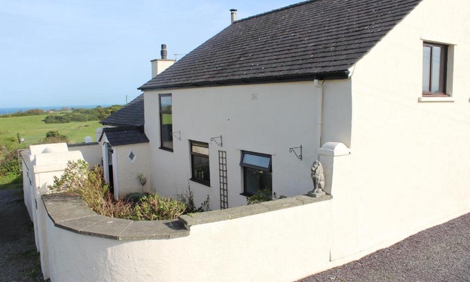 Amlwch House | Capel Zion