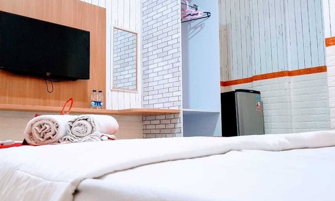 South Tangerang Hotel | Capital O 94359 Aurora Guest House