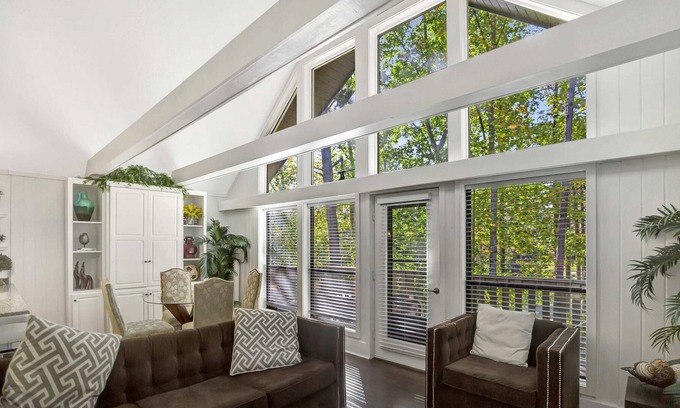 Salem Villa | Captains Walk 708 In Keowee Key