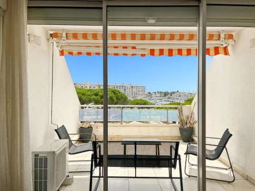 Carnon-Plage Apartment | Carnon vue Port