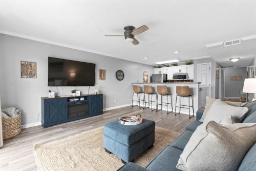 Carolina Yacht Landing House | CAROLINA YACHT A2