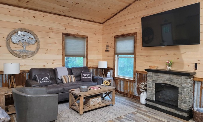 Brevard Cottage | Carson Creek Ridge Top