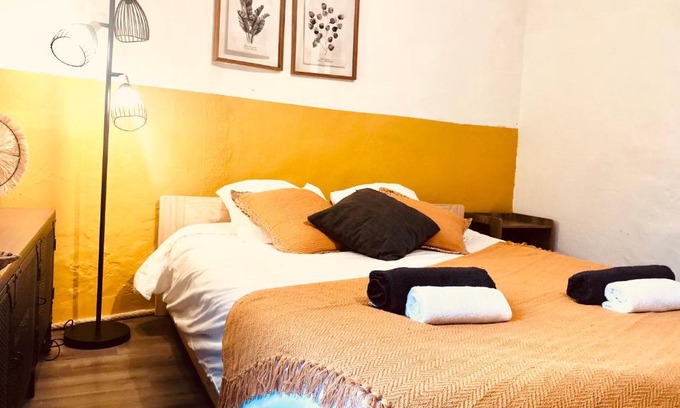 Nimes City Centre Apartment | CASA AMARILLA Avec Exterieur