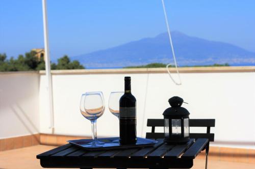 Sorrento Historic Centre Apartment | Casa Bice Amazing view of Vesuvius with Pool
