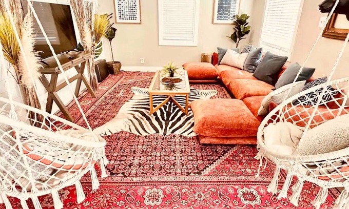 Peoplestown House | Casa Bohemian 3/2 Hot Tub sleeps 14