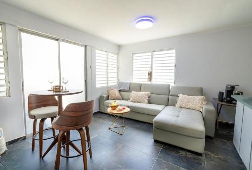 Bajura Apartment | Casa Brisa del Mar - Steps to Montones Beach