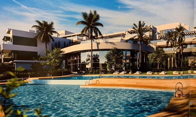 Estepona Apartment | CASA CASU NEW STUNNING 3 BED RAISED GROUND FLOOR APARTMENT & HUGE BALCONY WITH SEA POOL & MOUNTAIN VIEW INDOOR & OUTDOOR SWIMMING POOLS & GYM WALKING DISTANCE TO BEACH PORT Estepona TRAVELLER AWARD 2023