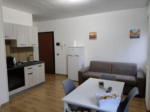 Latina Apartment | Casa CHANEL