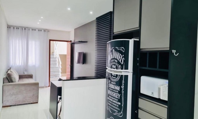 Vista Linda House | Casa com jacuzzi dentro de condomínio em Bertioga.