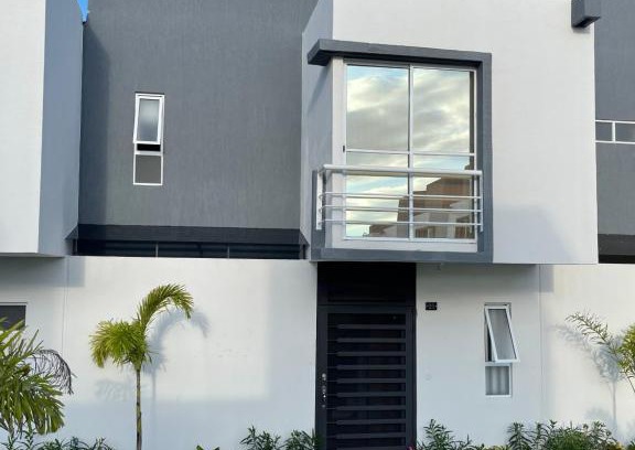 Valle de Banderas House | Casa Comoda Con Piscina