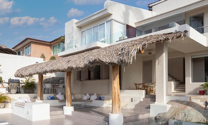 Unta Bruja House | Casa con vista a la bahía