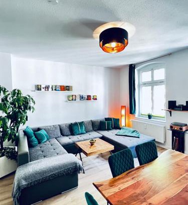 Sudenburg Apartment | CASA COZY perfect for Groups, Families & Business Travelers