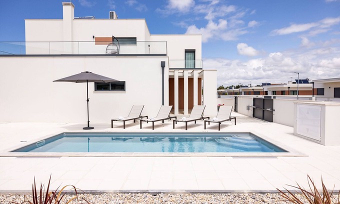 Alfeizerao Villa | Casa da Aldeia - BY SCH