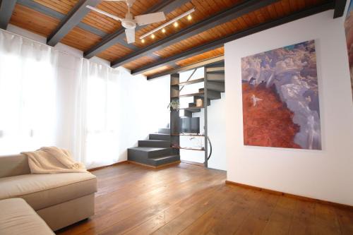 Mahon House | Casa de trast