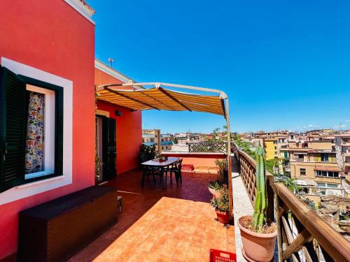 Prenestino-Centocelle Apartment | Casa del Vento - Panoramic Rooftop next to Metro C