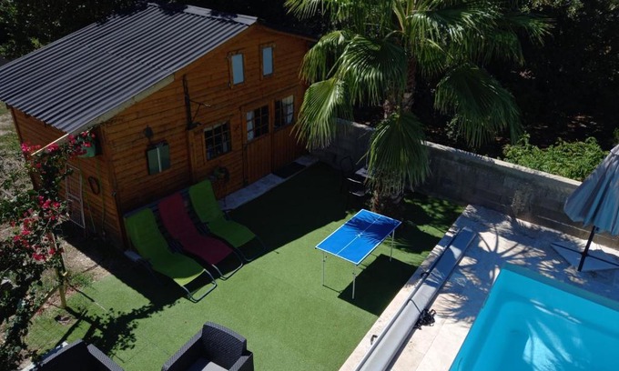 Patrimonio Ski Chalet | Casa di legnu ,charmant chalet avec piscine