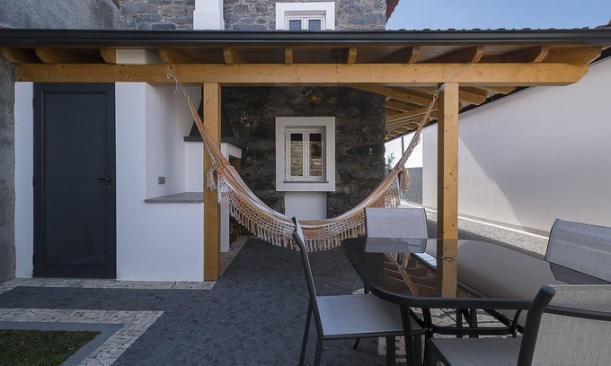 Arco da Calheta House | Casa do Leme - Rustic House