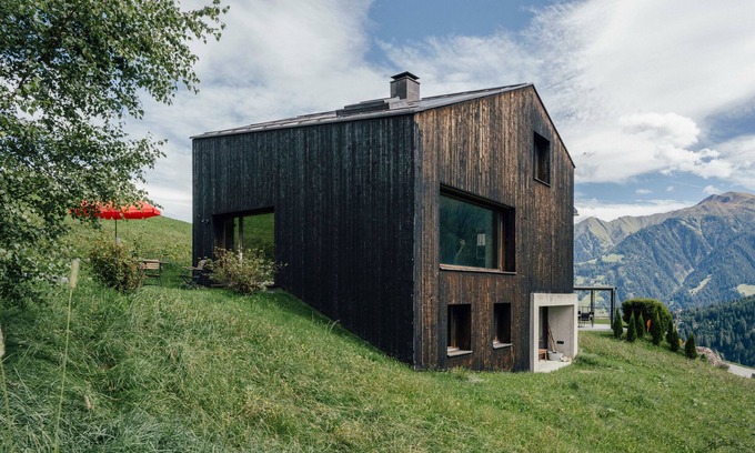 Lumnezia House | Casa Edda an architect's house to feel good in