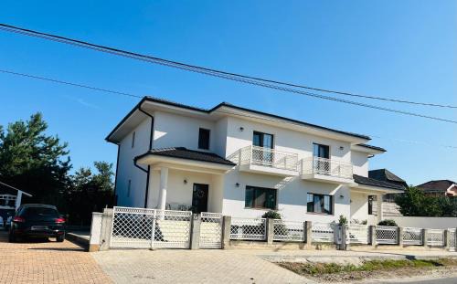 Sinmartin House | Casa Elena Baile Felix