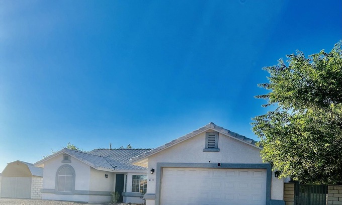 Bullhead City House | Casa Feliz is minutes from Colorado River, Oatman, Casinos, Laughlin.