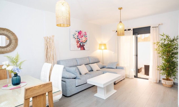 La Rinconada House | Casa Flor del Rocío: Seville Proximity, Style, Comfort, Wi-Fi