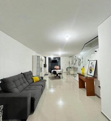 Ubatuba House | Casa geminada 500m da praia