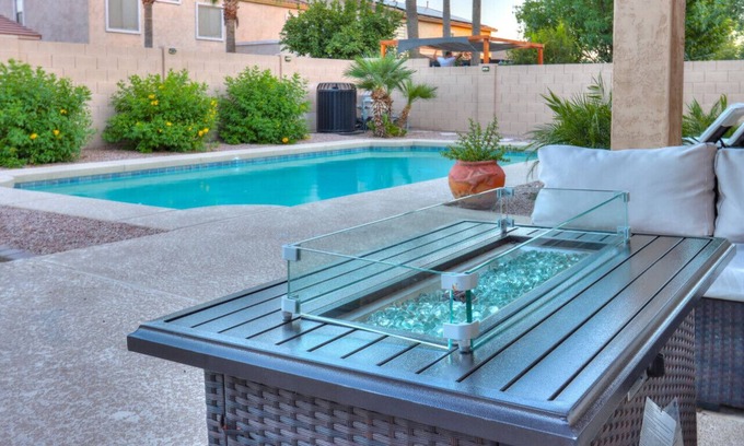 Villago House | Casa Grande Oasis Heated Pool, Fire Pit, Pet & Family Friendly