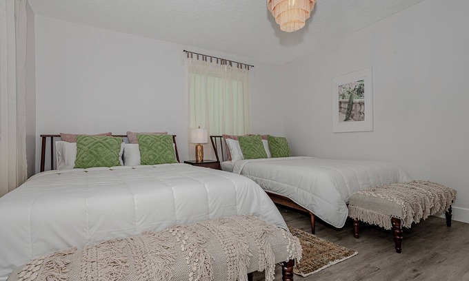 Coral Way Cottage | Casa Havanita