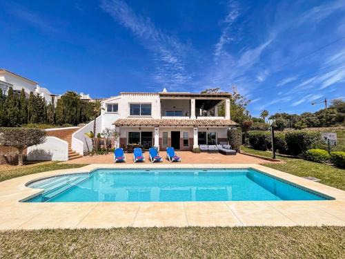 Benalmadena House | Casa Joy - piscina privada barbacoa