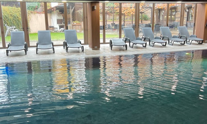 Shiligarnika Hotel | Casa Karina Hotel
