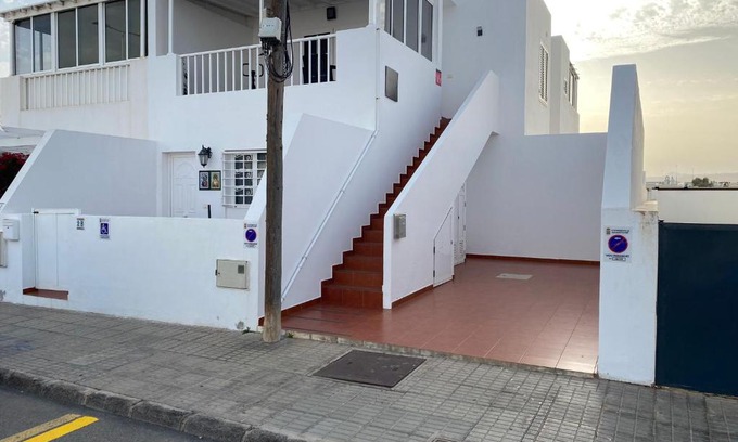 Playa Honda House | Casa La Orilla 1