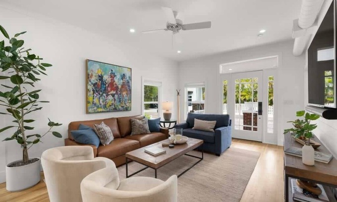 Historic Ybor House | Casa Padrón | Gorgeous Home Steps to 7th Ave