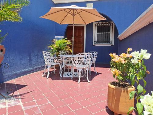 Oaxaca House | Casa Refugio Budget House 8 Rooms & 9 Bathrooms