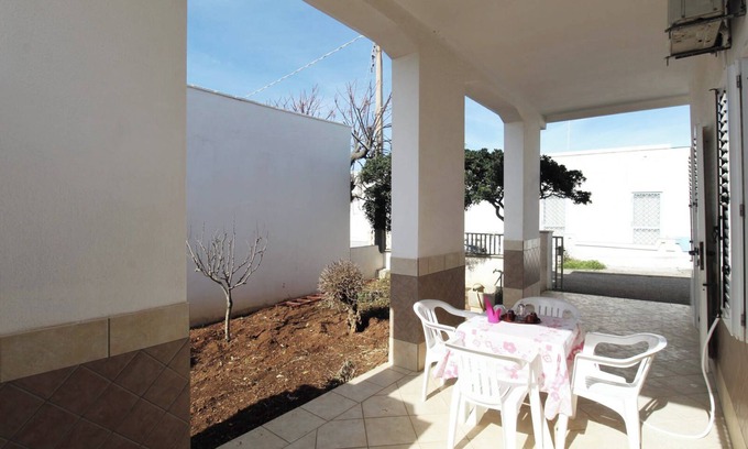 Capilungo Apartment | Casa Vacanza Emanuela, by apulia home