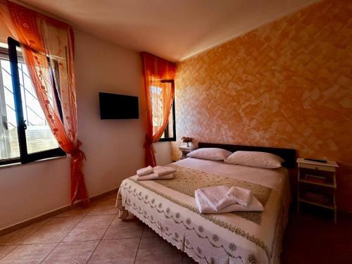 Minturno House | Casa via Appia Scauri - luminosa, grande a 250 m dal mare e dalla stazione ferroviaria