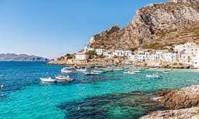 Favignana House | Casetta in Centro Paese a 2 Passi Dalla Piazza Matrice
