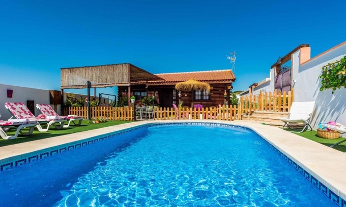Ardales Villa | Casita de Madera Ardales by Ruralidays